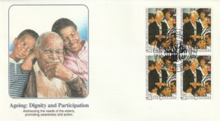 1993 United Nations New York #618 Aging With Dignity - Elderly Couple & Family FDC